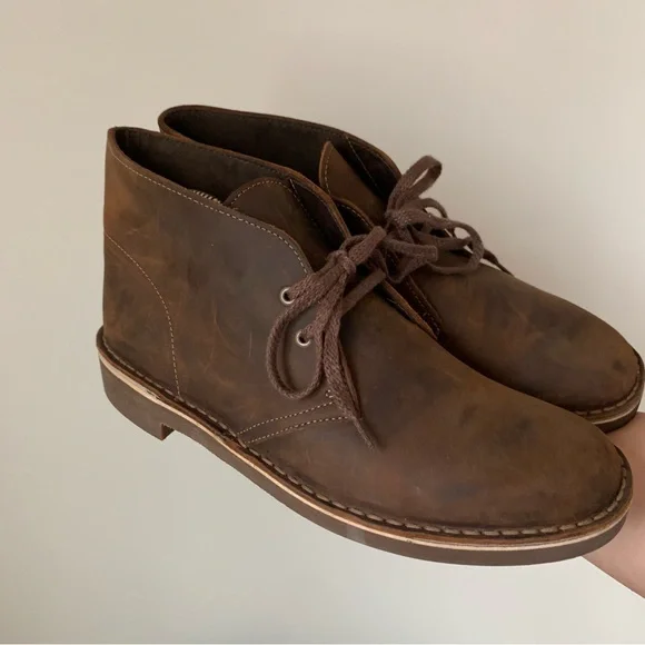 Clark’s Classic Leather Medium Brown Grain Men’s Chukka Boots 7 - Picture 3 of 11